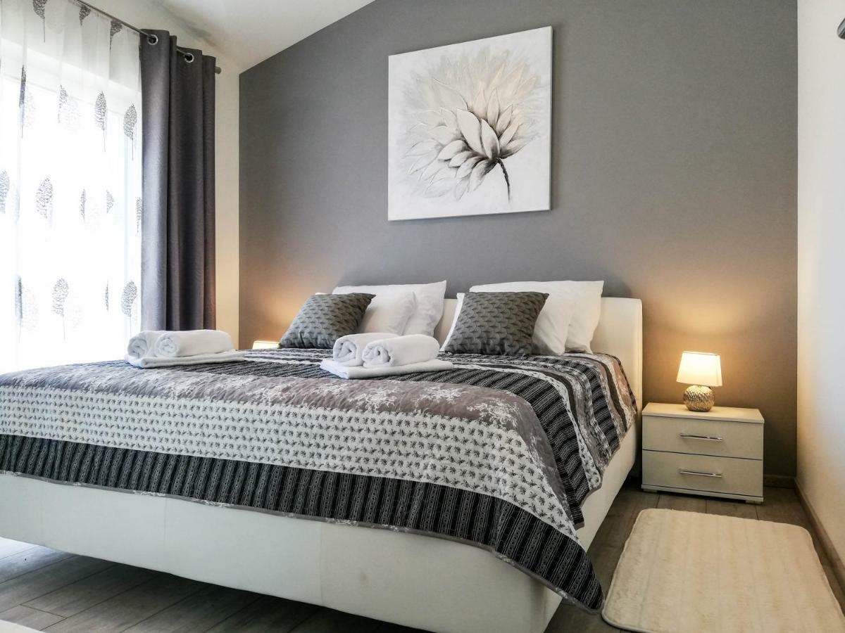 Apartment Sara Kaštela Extérieur photo